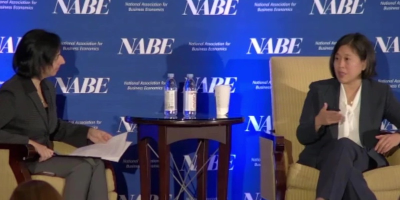 美国贸易代表戴琪2022年10月11日在全美商业经济协会(NABE)在芝加哥举行年会期间参加有关的对话 ...